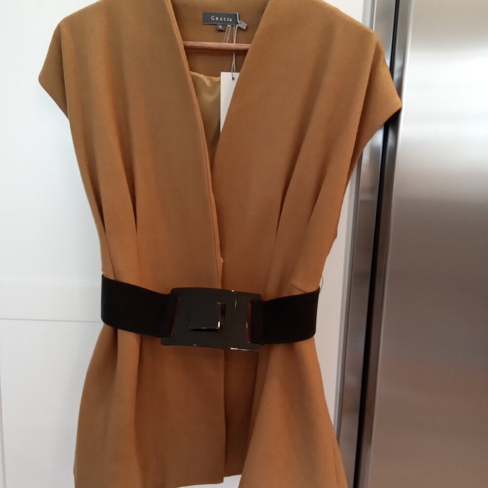 Gracia woman's camel felt vest size S with black belt